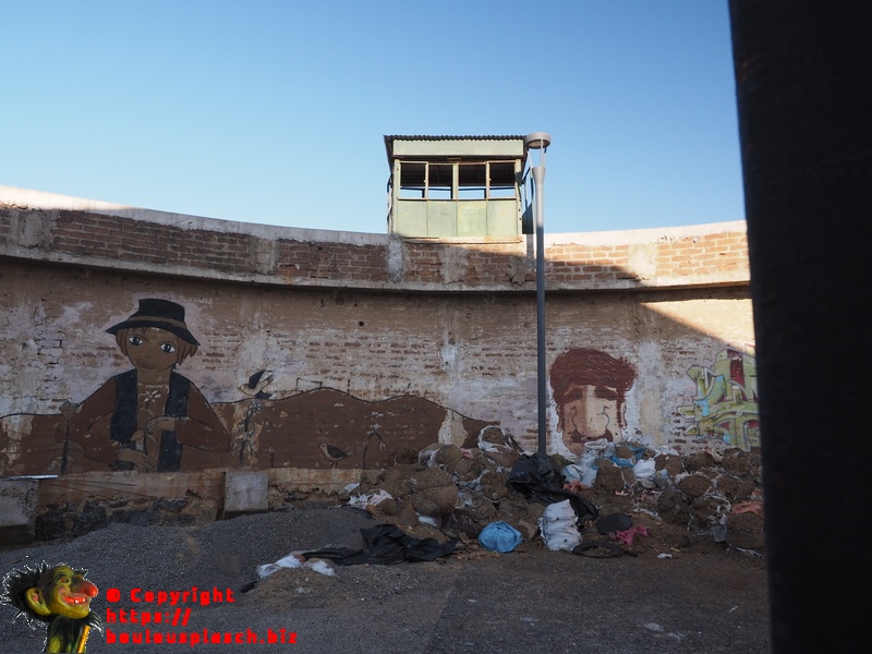 Et ça résiste aux vieux murs