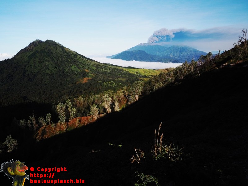 eruption volcan Raung 2015